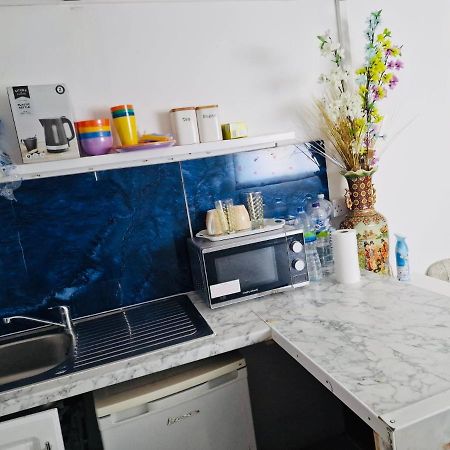 Jacob Apartment Sutton  Luaran gambar